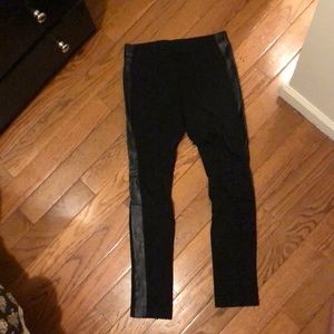 DKNY Thick black leggings with leather side